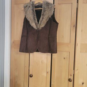 Tribal Chocolate Brown Faux Suede & Fur Trimmed Vest, Size Large